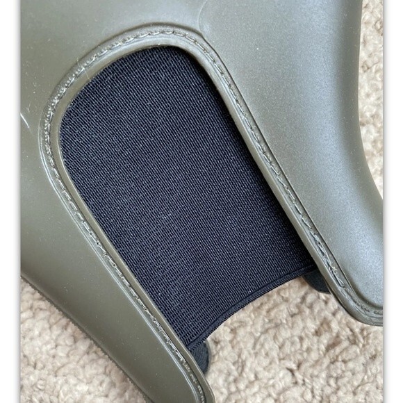 Target Women's Chelsea Rain Boots Military Green Khaki Size 7 Waterproof - Picture 6 of 9